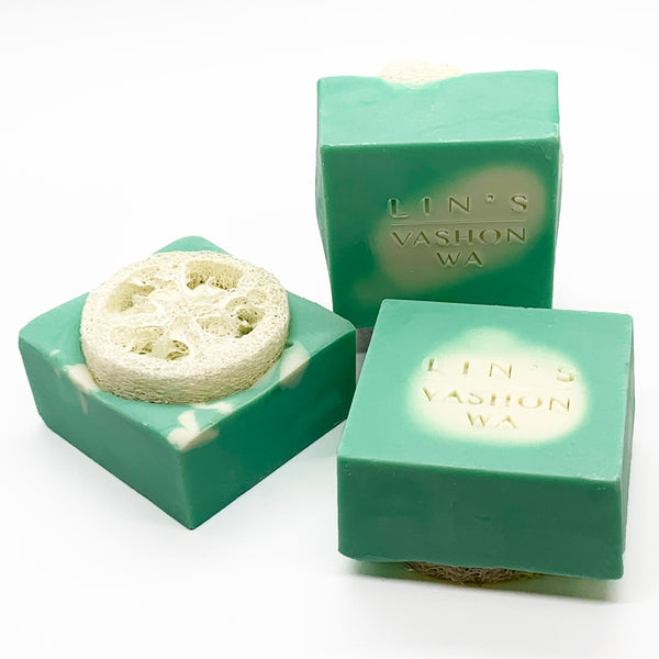 Lin's Cucumber Melon Loofah Soap