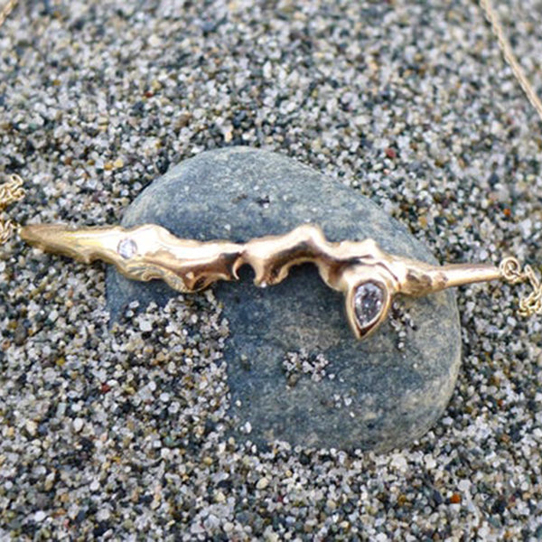 Inundation Gold And Diamond Bracelet