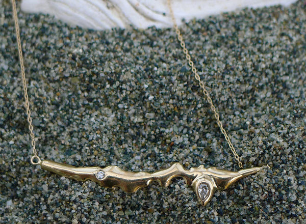 Inundation Gold And Diamond Necklace