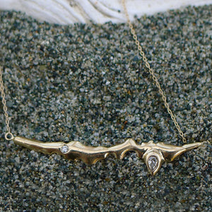 Inundation Gold And Diamond Necklace